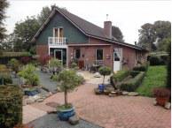 AccommodationLB's tweet photo. #bedrijfsovername Graszoden Dautzenberg Vrijst. landhuis incl. appartement en chalet 10000 m2 http://t.co/xdKnbMC7gK http://t.co/leyDQijUVv