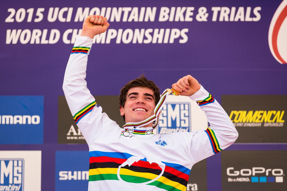 IdealSportFr's tweet photo. La région #PACA a ses #champions et ils ont fait des exploits ce we: http://t.co/8YvBTqgnGf 
Bravo @LoicBruni #VTT! http://t.co/Fa3CAh5HW5