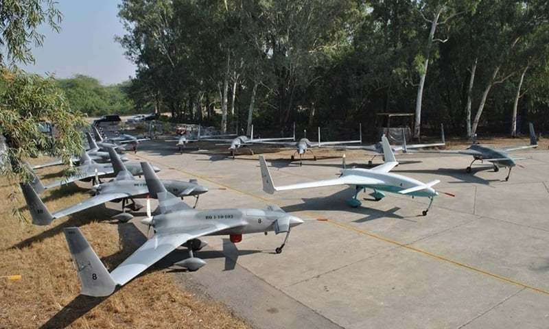 الطائرة دون طيار الباكستانية "براق" تبدأ مهامها COSydl8VEAASDQn