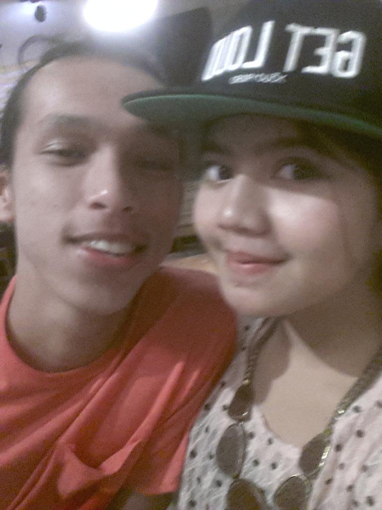 renhardolano's tweet photo. Selamat tanggal 7 juga syg, Love&amp;miss youuuuu♥♥♥ http://t.co/7SnFr2fGvv