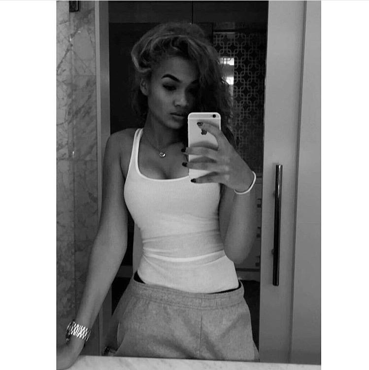 Queenkarrueche's tweet photo. I still taste you on my lips, yeah I do
Last night we made love 'til the Sun came
@screampappi 😘❤️ good morning http://t.co/Ko3GVyknVM