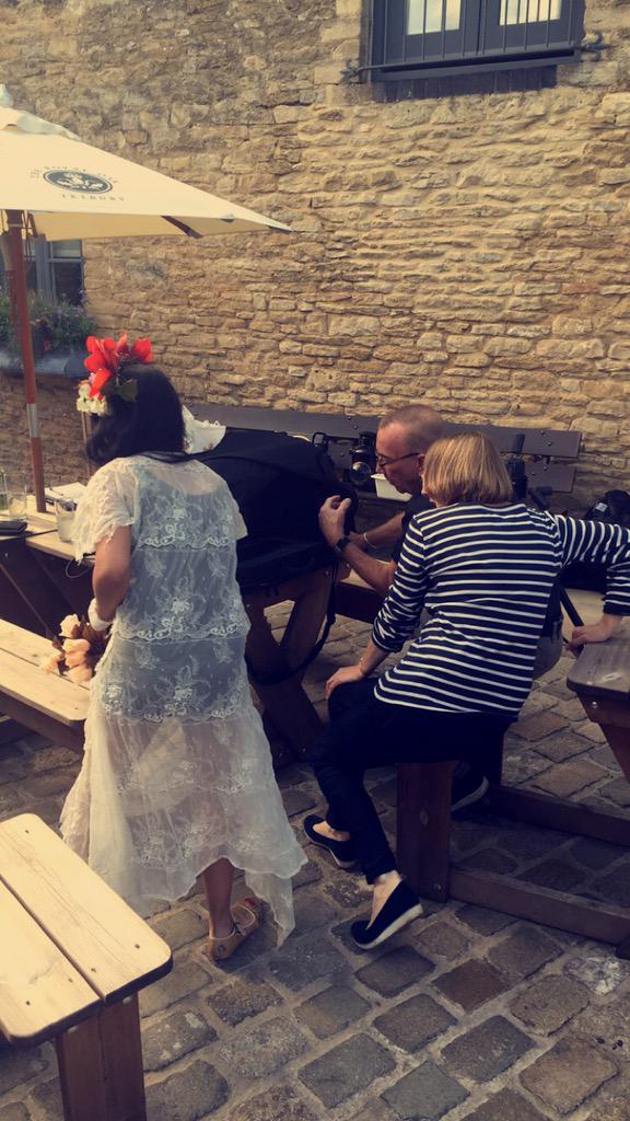 royaloaktetbury's tweet photo. It's photoshoot day here at our beautiful pub. All in aid of @tetburygsp http://t.co/FvJZj3SJFf