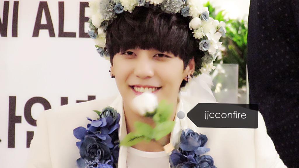 jjcconfire's tweet photo. The handsome Simba @ 김포 롯데몰 팬싸인회 http://t.co/ZKqNpqMJEw