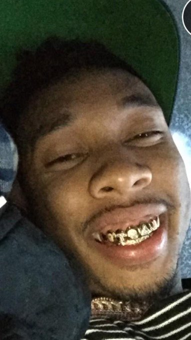 When you lit af😂 http://t.co/4zeFGdDQDb<a href="/tag/toes"class="tags"><span>#toes</span></a>