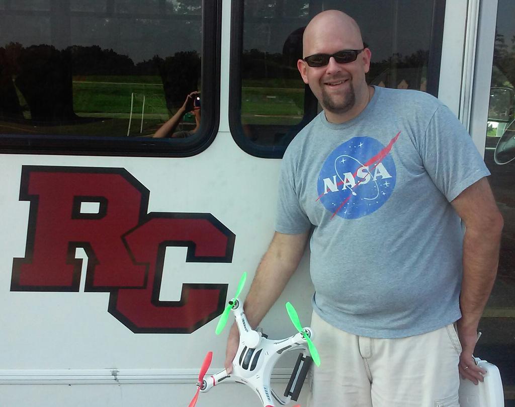 FlyingRobotsMI's tweet image. Flying RC at RC #drones #RochesterCollege