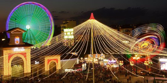 HistoriaAB's tweet photo. Hoy comienza la mejor Feria del mundo. ¡Feliz Feria de Albacete! http://t.co/lBNoXK1Nid
