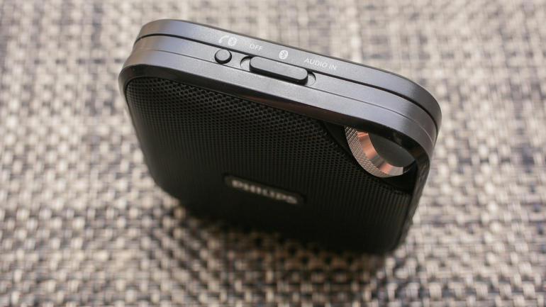 PepperNederland's tweet photo. Superdeal @mediamarkt_nl! Deze Philips speaker voor maar €15, laagste prijs elders: €38 >> http://t.co/ULW6GYxwIV http://t.co/svIoaWzEU1