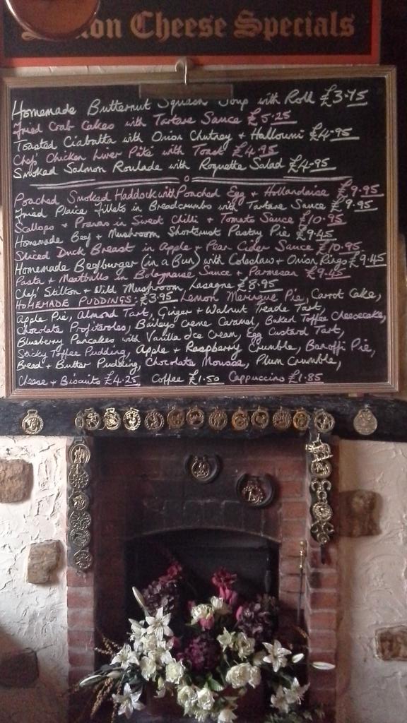 StiltonI's tweet photo. Current offerings @BrewstersBrew @BrewsterSara @BrewstersNeil @CAMRA_Official @RealAleNet @PerfectPintUK http://t.co/ANhEF4FkuA