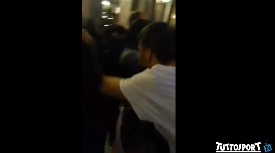 Barcellona: mentre Shakira canta Gerard Piqué si ubriaca in discoteca (VIDEO)