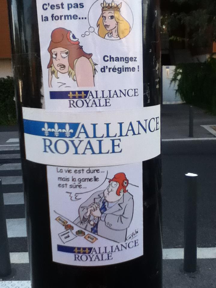 Alliance_Royale's tweet photo. Collage/tractage ce week-end dans l'Héraut. #Allianceroyale #AR34 http://t.co/fDt6sj15Sl http://t.co/dpZ0zI9IHB