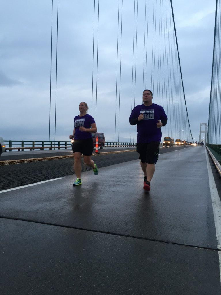 MichFitness's tweet photo. Halfway point. #BridgeRun2015 #MightyMacWalk15 http://t.co/SFQPiX4rfJ