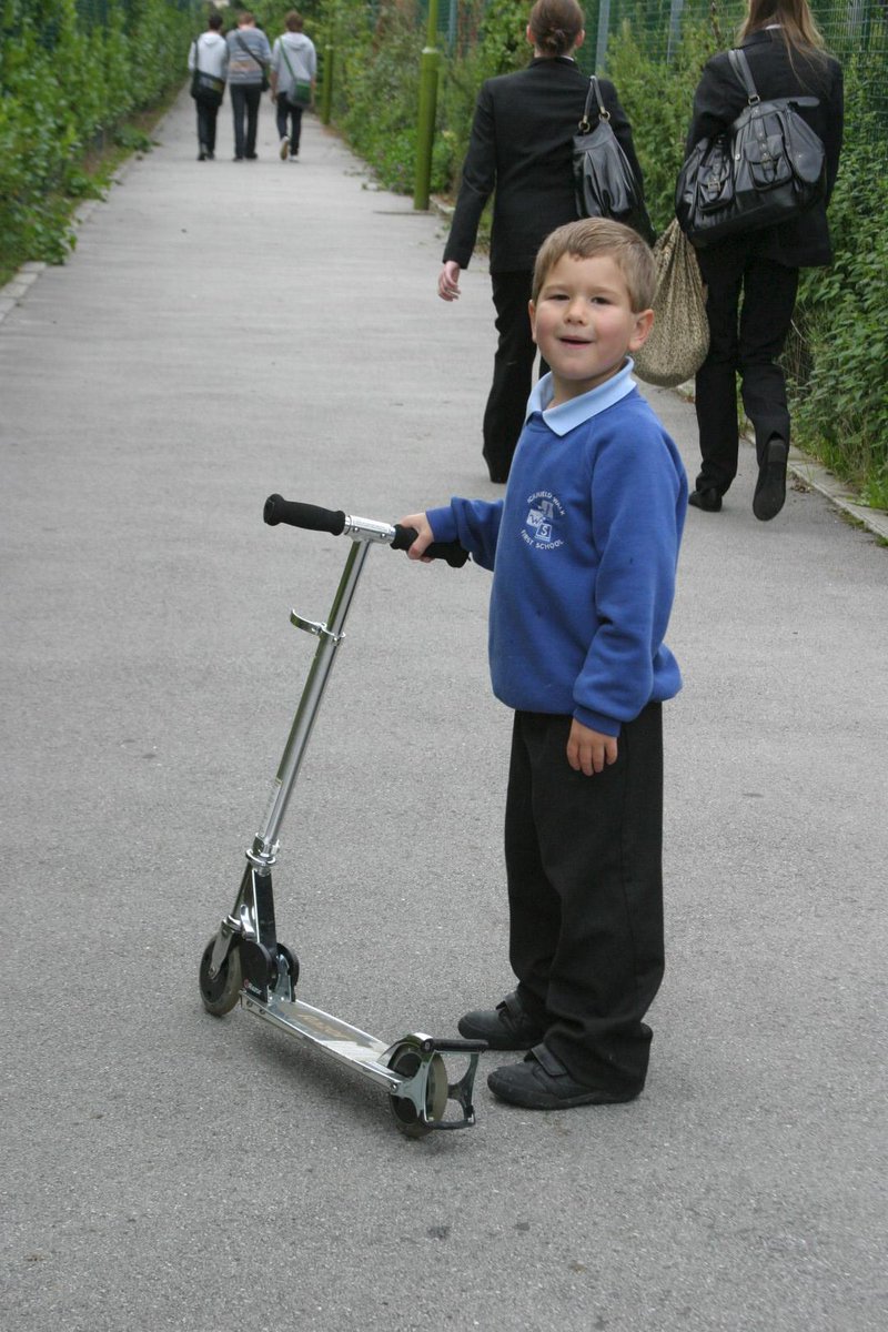 bee_macfee's tweet photo. @clarksshoes #FirstSchoolShoes http://t.co/xbneKePLzU
