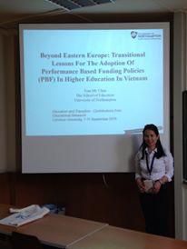 dmc_devecchi's tweet photo. Another success for our PhD students-well done Yumi and Chau #ECERUN @nick_petford http://t.co/1eU5xXSlt7