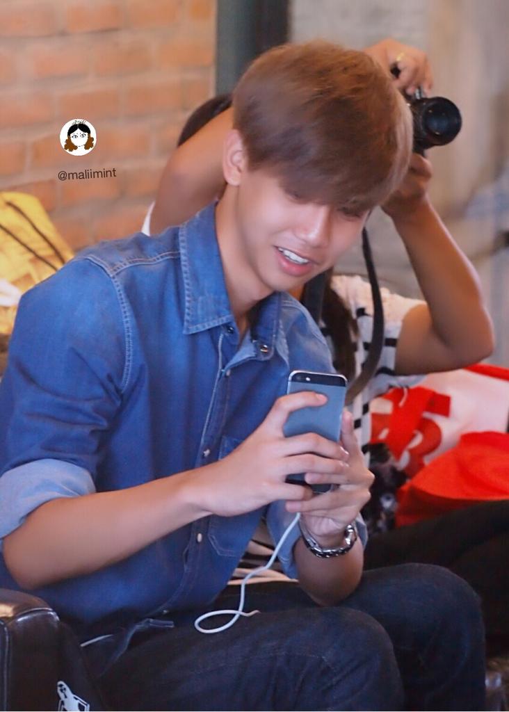 maliimint's tweet photo. ความรักคือสิ่งสวยงาม คู้นี้นั้ลลั๊คคคค #lovesickseason2 http://t.co/h8T4kX4L6N