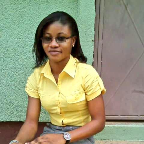 inoussa_kokou's tweet photo. @cdv_tvt Bjr Rouki stp on veu k la famill d cett personn la retrouv ell gravemen malad à koweit et jetter ds la rue http://t.co/z0SZzdXkQo