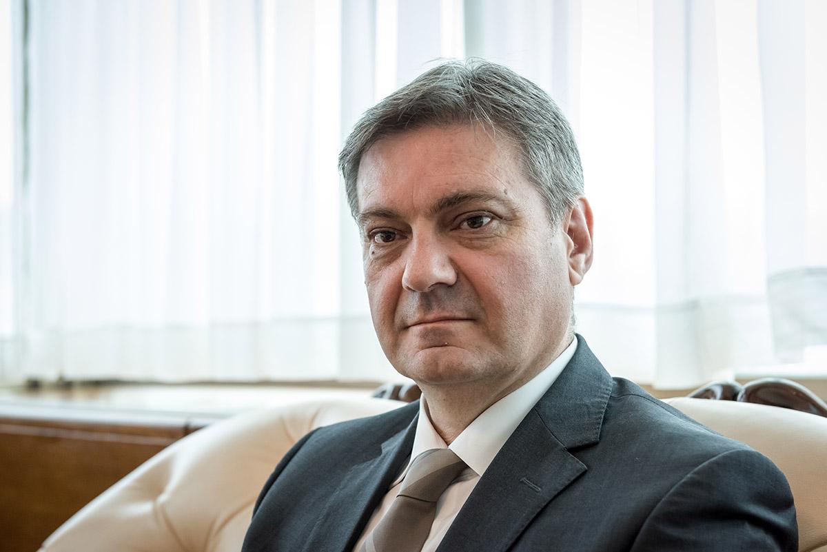 BiHLive's tweet photo. Zvizdić: U toku ove sedmice ćemo razgovarati o akcionom planu u vezi sa migrantskom krizom -  http://t.co/kGyt8BF9wB http://t.co/zjO9UpCMsI