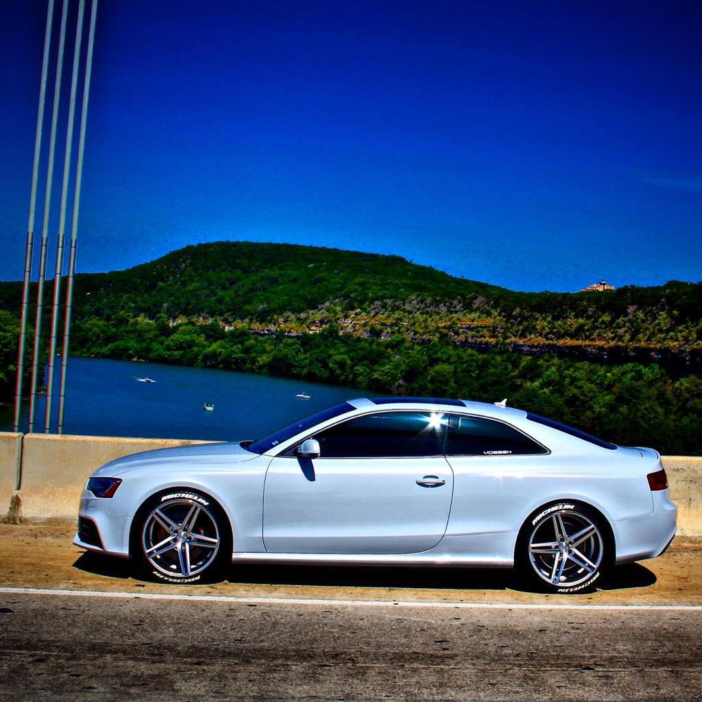 carmods_ru's tweet photo. Audi RS5 http://t.co/HVu1DY4ucQ http://t.co/POIQfOFBRN