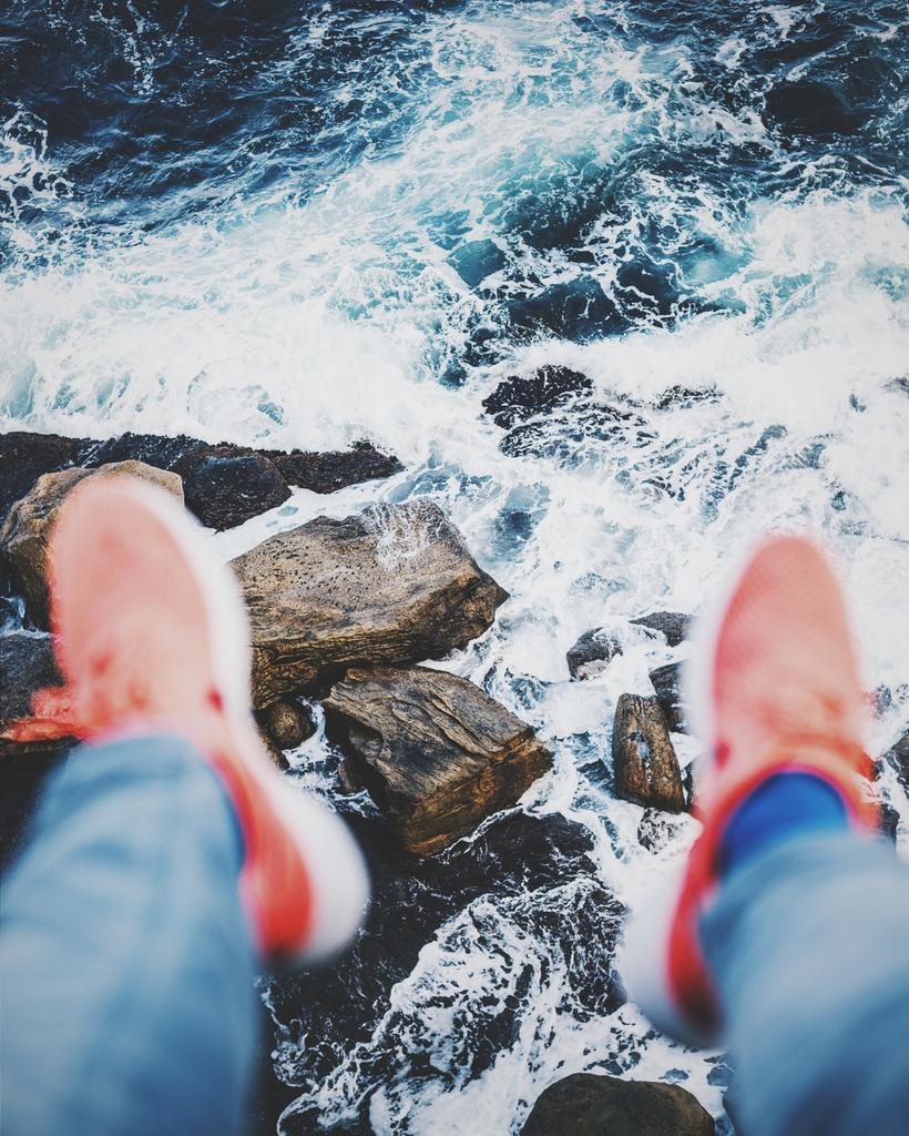 HakanssonNoa's tweet photo. Front row.

#sydney #australia #cogee #nike #dangling 

https://t.co/yMlGzL60bG http://t.co/30YO7odFp7