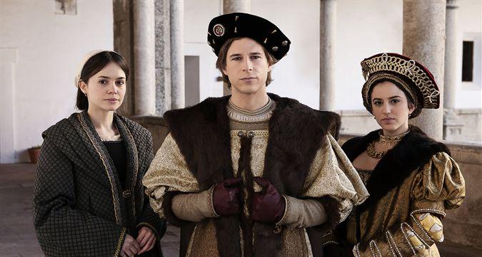 historiascorte's tweet photo. También tenemos a los castellanos de @carlosrey_tve , claro ;) http://t.co/0E2yWj5YCs