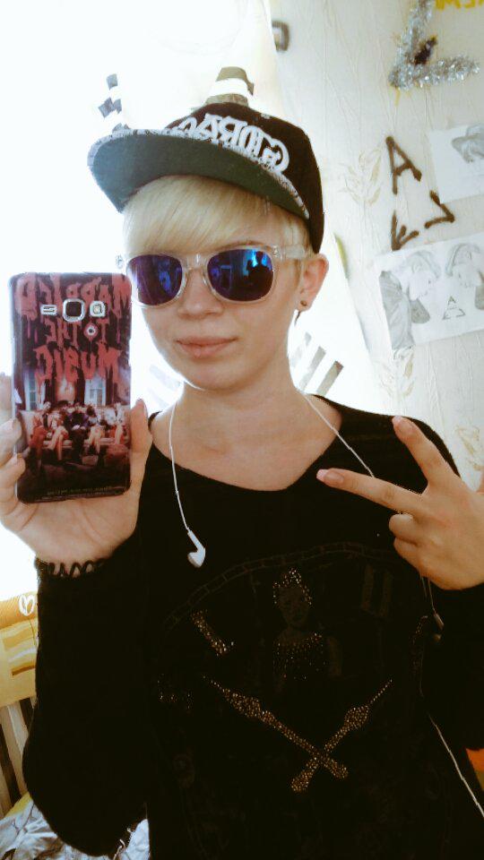 tania2850's tweet photo. #SHINee #marriedtothemusic #aliexpress #album #samsung #my #dgragon #love #Kpop #kpopidols #happyday http://t.co/xDsl6ZGjP0