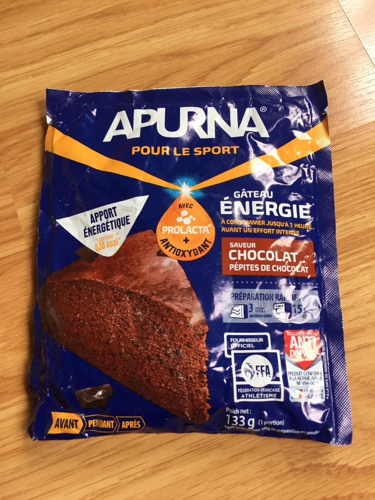 DoubleGeek's tweet photo. Petit colis surprise du jour : #Apurna a le plaisir de vous faire goûter son gâteau énergie 👍🏻 Merci 😋#LeGeek&amp;leSport http://t.co/hQgy6ngqpH