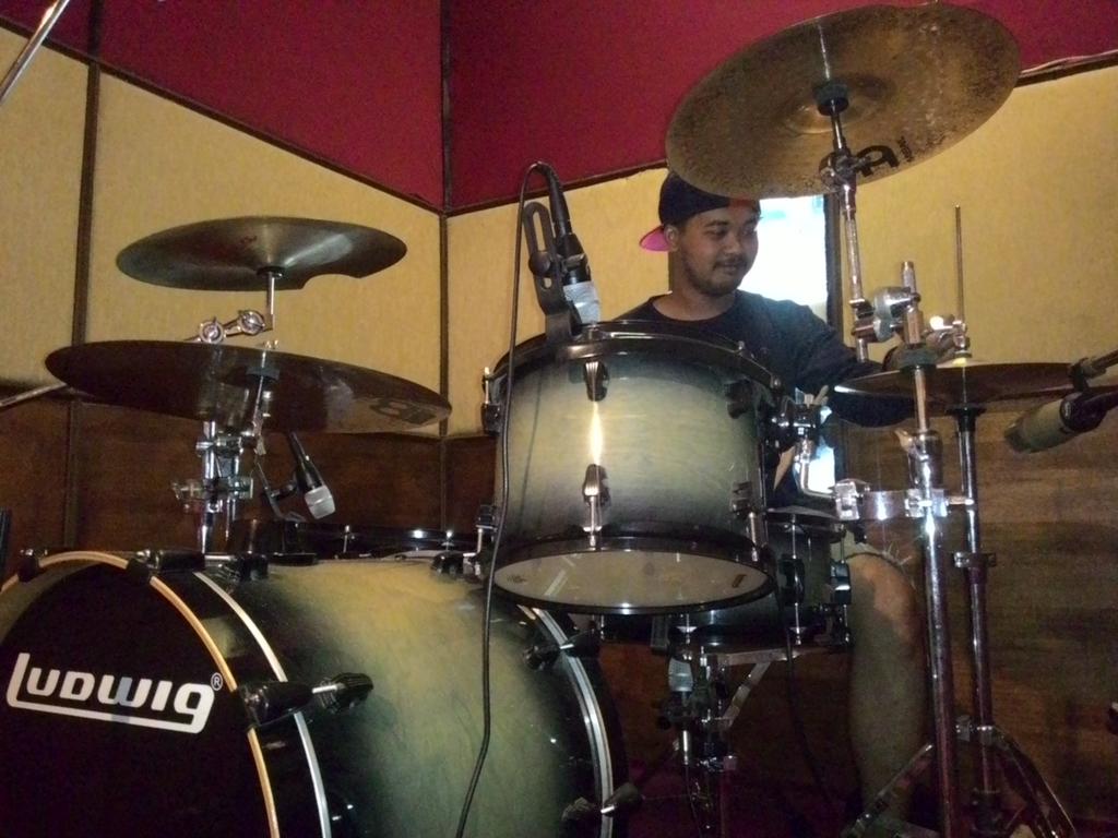 EP on Progress 😳 do'ain guys 🙇