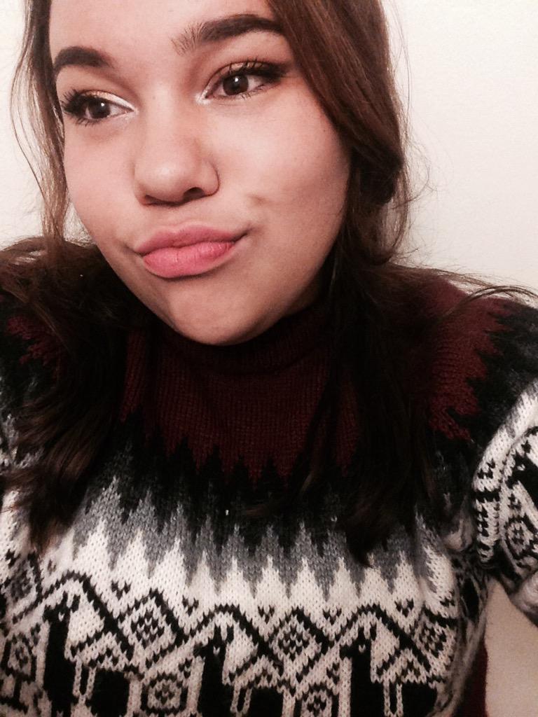 Adria6168's tweet photo. Adriana are you ready for fall?? .....umm have you seen my llama sweater? #girlplease #beyondready #makeitfall http://t.co/HWZ6fqMnm0