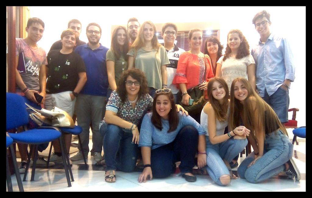 Equipo GuiAzul 2015/2016, disponibles en el Museo Azul de la Semana Santa #SomosGuías #SomosAzules