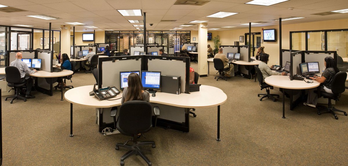 eesecurity's tweet image. THANK YOU to the dedicated people in our Central Station who monitor our safety and security AROUND THE CLOCK!!