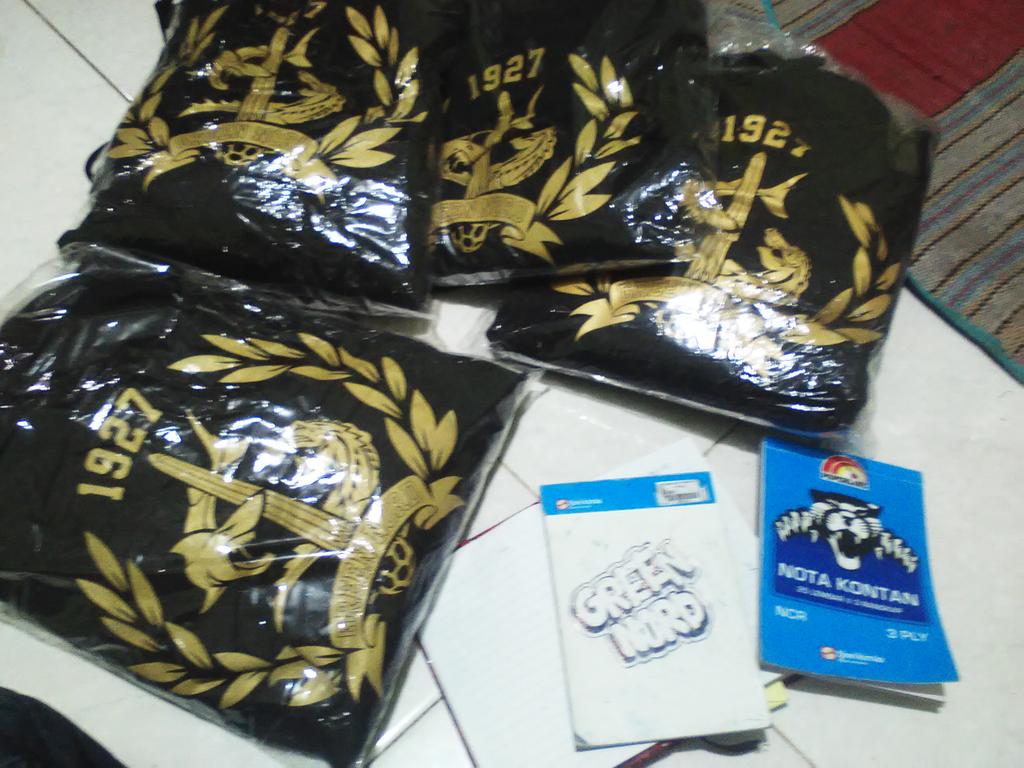GN27_Merch's tweet photo. Monggo http://t.co/scWvSbGBAM