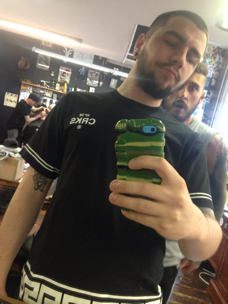LunarCFT's tweet photo. Just got a trim at @KingKoby1 👊 http://t.co/REY3WVZMGf