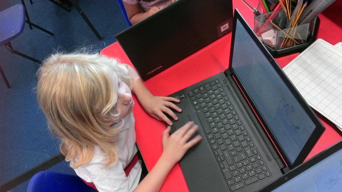 HGPA3CS's tweet photo. First week in Year 3 and we are coding like pros. We have solved our challenges independently! #computing #scratch http://t.co/QBP4e2RKcU