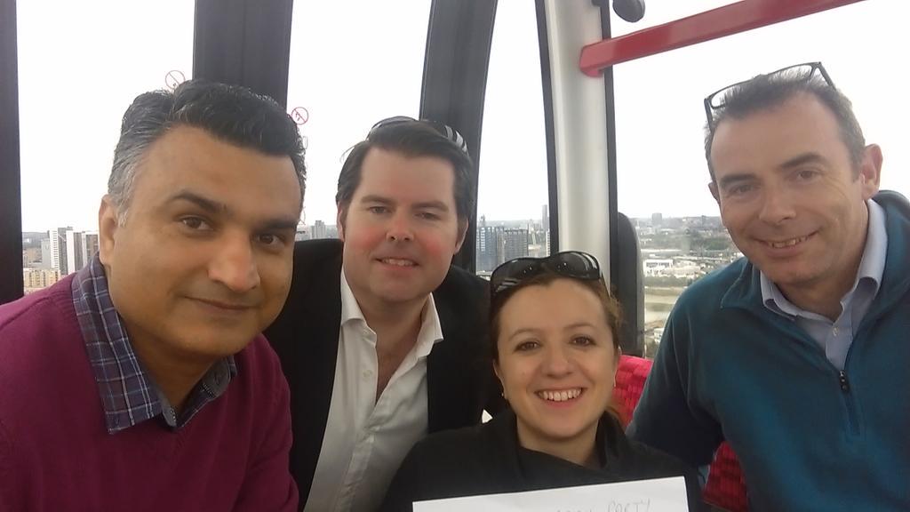 CarlChapman15's tweet photo. @emirates cable car view from up above @ICO2teambuild http://t.co/m1U1dqitVN