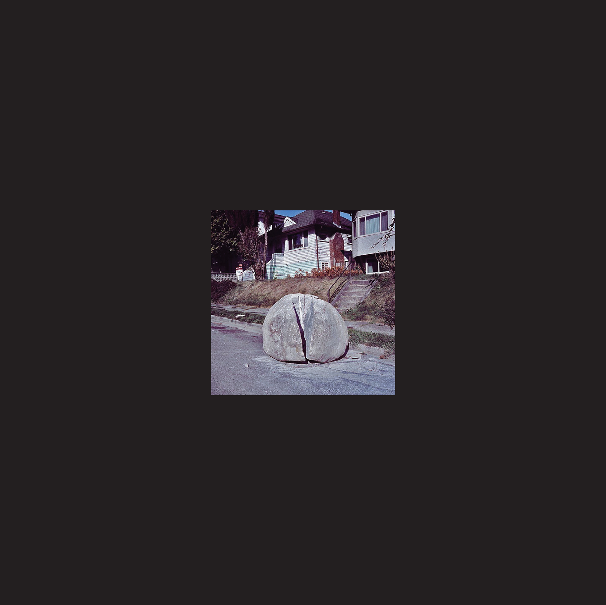 ransomnoted's tweet photo. PREMIERE: Hear the @peakinglights remix of the latest sounds from @DRALMSMUSIC here first; http://t.co/PLBRY9c7a6 http://t.co/4DT7ihXyqd