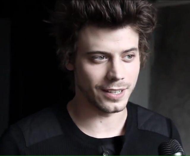 reeezvh's tweet photo. oh NOOOOOO #SCREAMS #youreverything #imsoMAD #aUGHhhh #incomprehensiblenoises #FrançoisArnaud http://t.co/uqvyxUODxh
