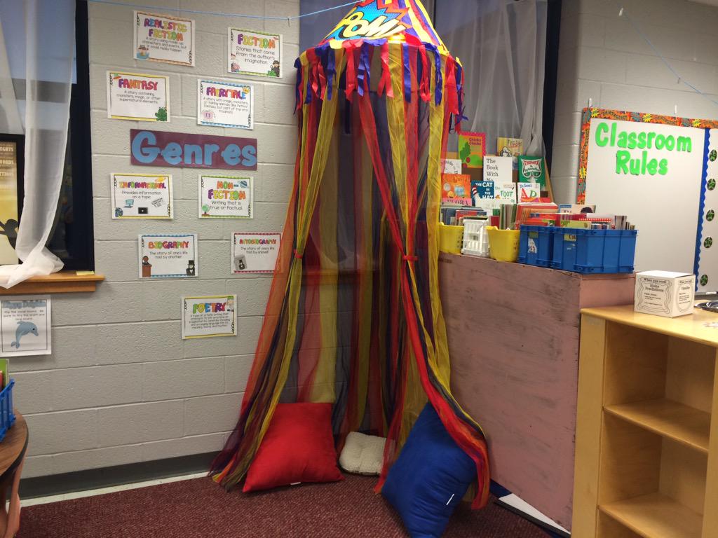 Eteach42's tweet photo. My 2nd grade classroom 😊 http://t.co/TMbrpivHoE