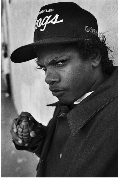 OnlyHipHopFacts's tweet photo. Eric Lynn Wright (September 7, 1963 – March 26, 1995), happy 52nd birthday Eazy E. http://t.co/3TIaqV99MY