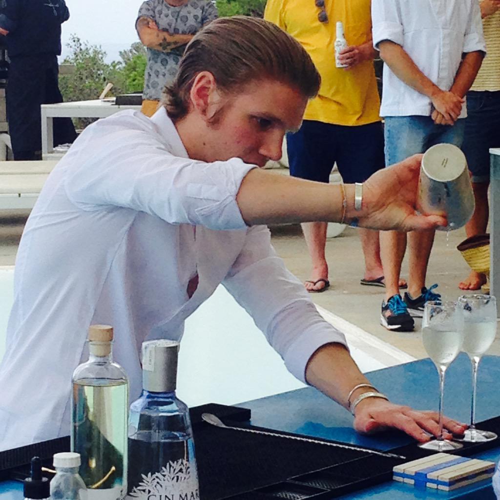 GinMare's tweet photo. Thank you #DanielWarren for bringing the "Eden" to #VilaMare and @RamonFreixa for this modernist #Gazpacho http://t.co/CBcoi7lgZe