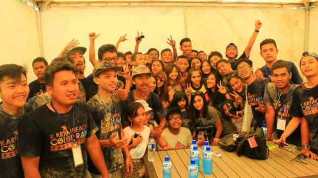 RokisAhmad's tweet photo. Kartini beach color rain jepara with @PJoana http://t.co/quBc7PGWlb