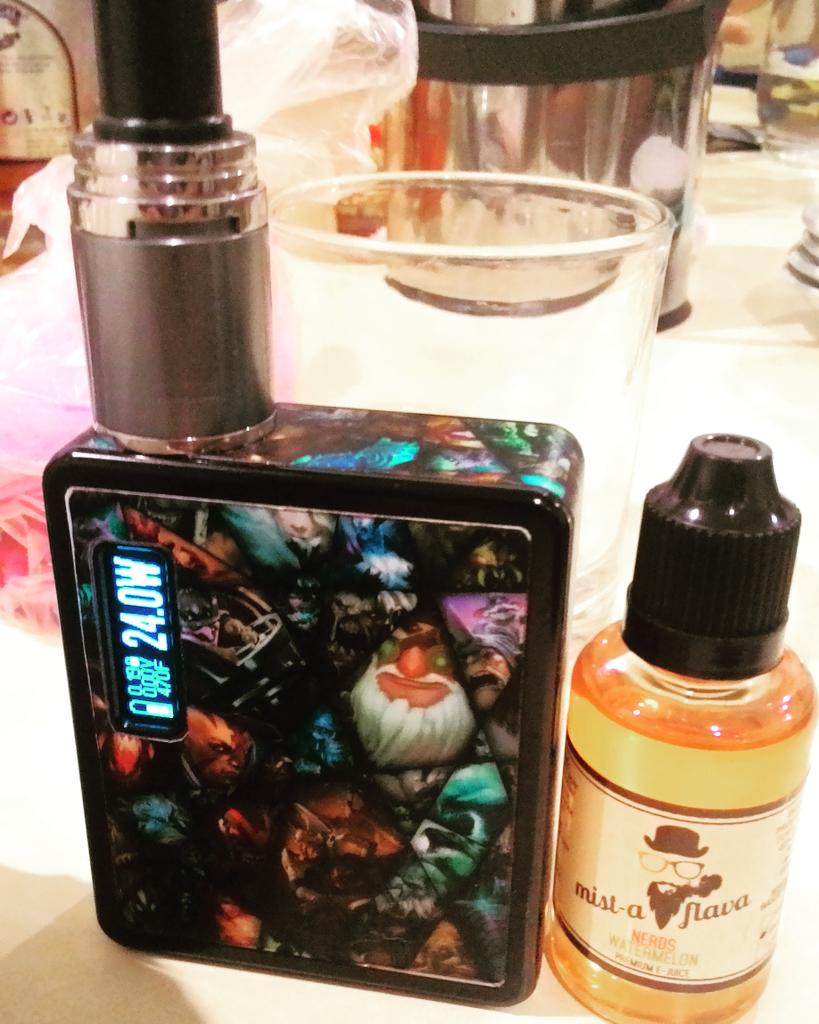 fotografoseis's tweet photo. Handcheck! #vapeporn #vapelife #vaper #esquare #lostvape #immortalizerplusproto #chiefvapers #mistaflava #nerds http://t.co/jBcedpQbAT