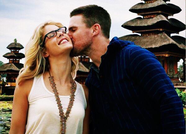 Oliver and Felicity both look like they're having the time of their lives and it honestly makes me happy. #Olicity