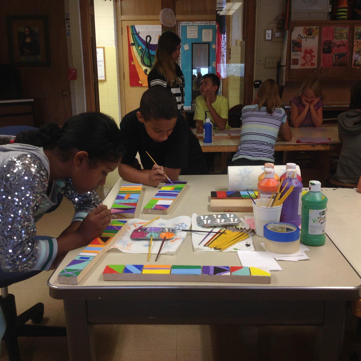RamiRudy's tweet photo. @Buddy_Bench Progress on soon-to-be Buddy Benches @SoMilwSchools Lakeview Elem #kindness #friendship @BritDoty http://t.co/loq5UWtag0