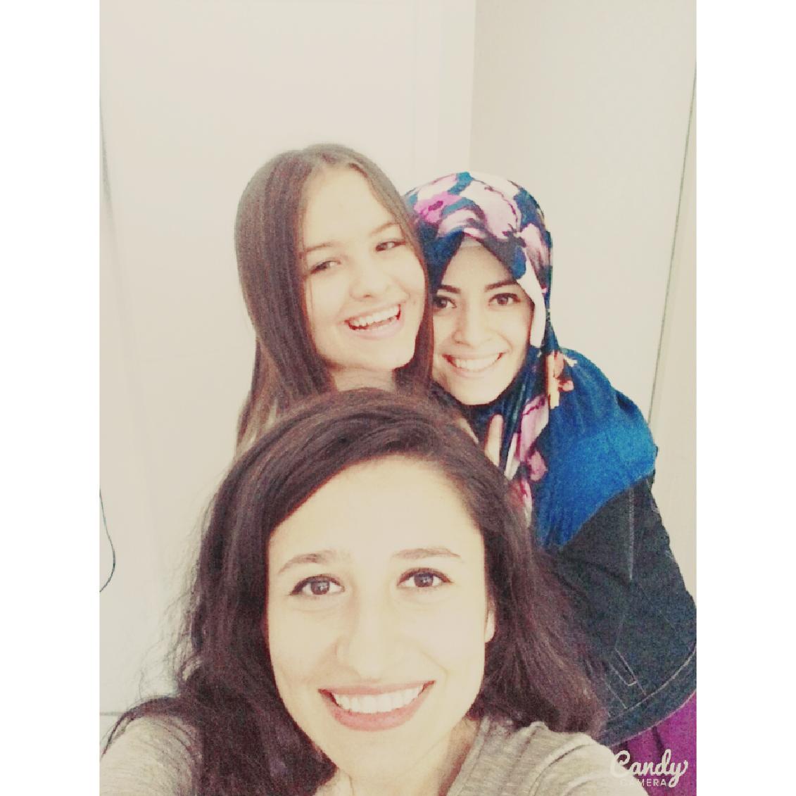 Bütün kızlar gene bir arada 👍😂💕😘