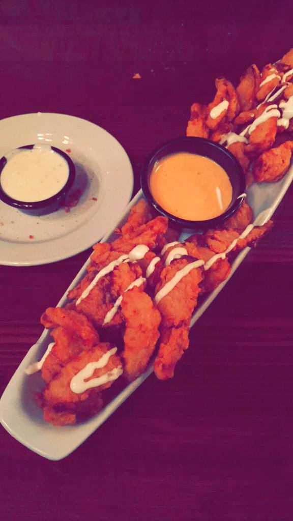 tattedbrunettez's tweet photo. That Texas Tonion though >>> #sofattening #butsogood http://t.co/JQwzSz5QLz