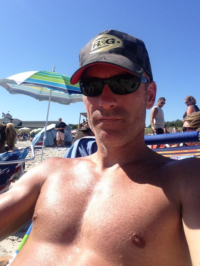 carpenteractor's tweet photo. The beach is where I belong all year.... http://t.co/6Xox2yEjLI