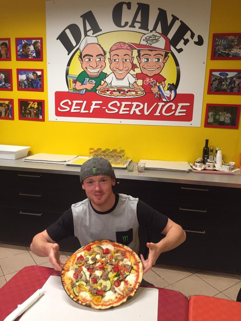 BradleySmith38's tweet photo. Great way to start the week #DaCane http://t.co/khmWn7X4Wn