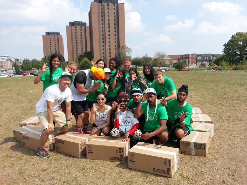 jiha2017's tweet photo. Team Black Eyed Peas #BuildmeupButtercup #SCHUMessyGames http://t.co/oZpg17n2dn