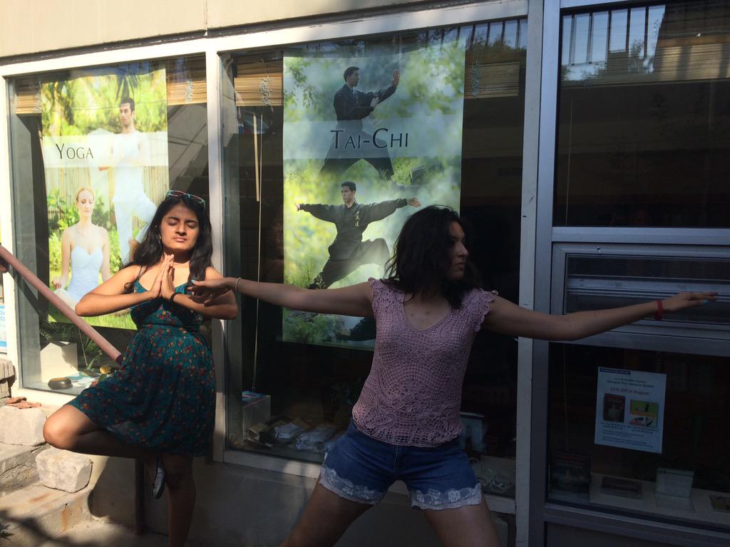 RakeshCodrana's tweet photo. Yo(ga), can't you tai-see how much we love fitness? @bodynbrainyoga #quadcrawl http://t.co/cHq2YyrE9S