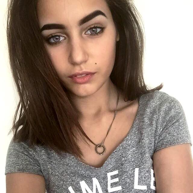 SimyNerdified's tweet image. 👀🐍