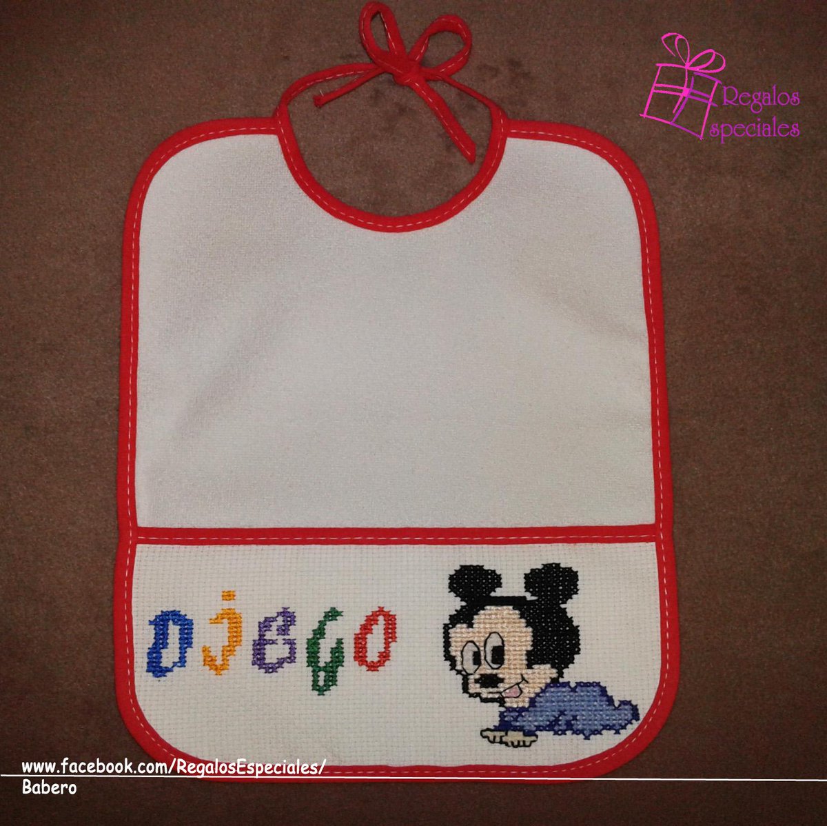Regalo_Especial's tweet photo. Bienvenido Diego! 
#babero #bebes #Regalos #personalizado #mickey #mouse #mickeymous #raton #disney #baby http://t.co/URS3TYbE7y